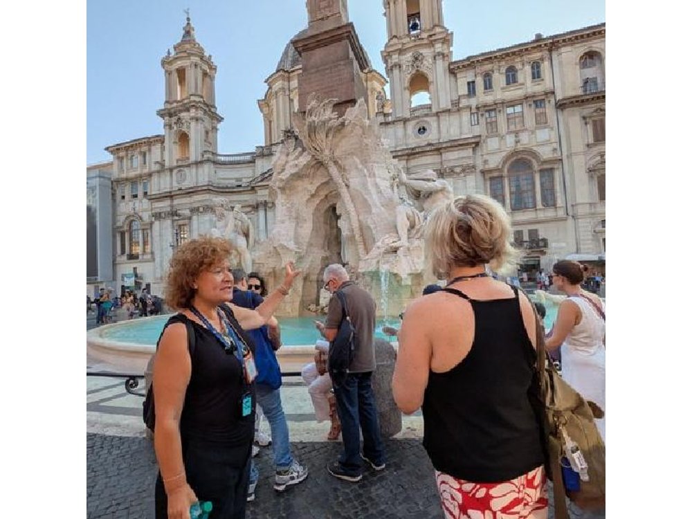 Rome at Sunset Walking Tour: Navona, Pantheon, Trevi & More