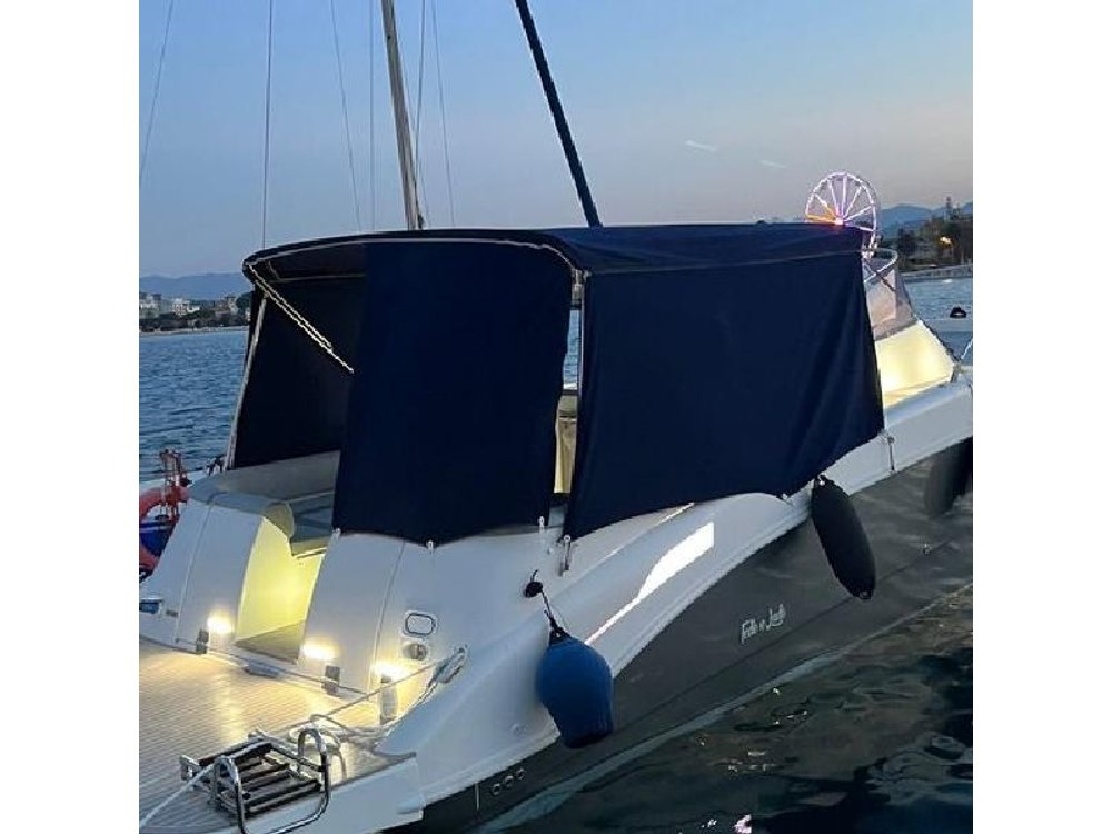 Palermo : Luxury Boat Tour with Snacks and Snorkeling