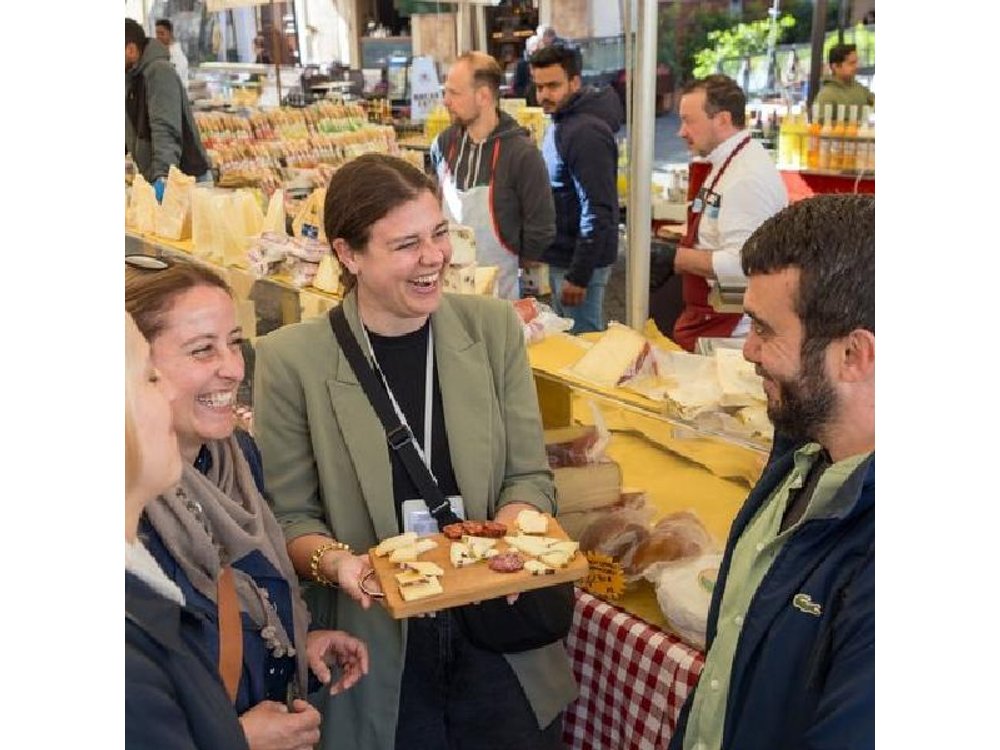 Rome Food & Wine Tour: 15 tastings in Trastevere & charming spots