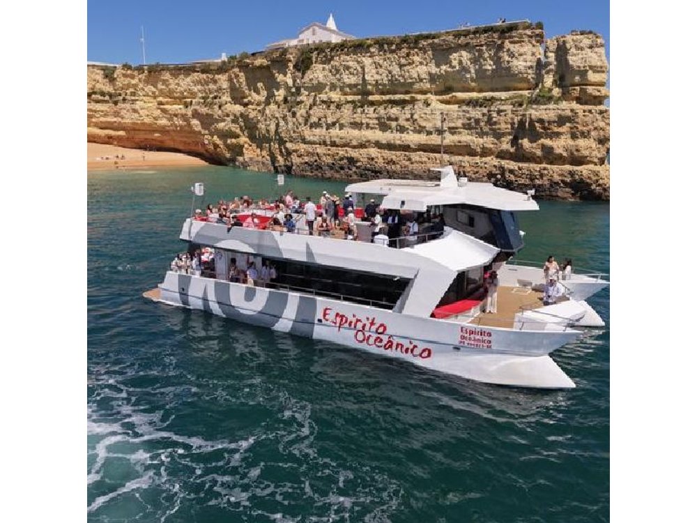 Portimao: Brunch and Benagil Caves