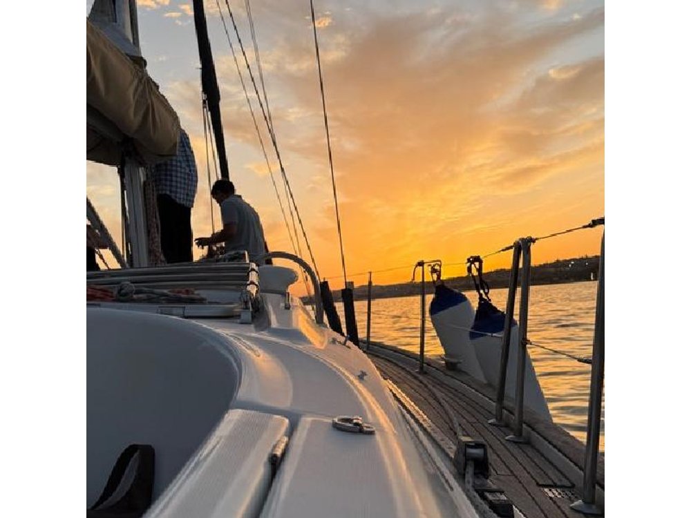 Lisbon Sailing with Wine and History – Small Group (max 10)