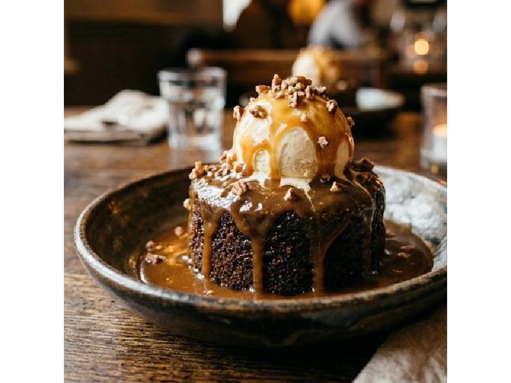 Glasgow Premium Food & Drink Tour with EatWalk Tours