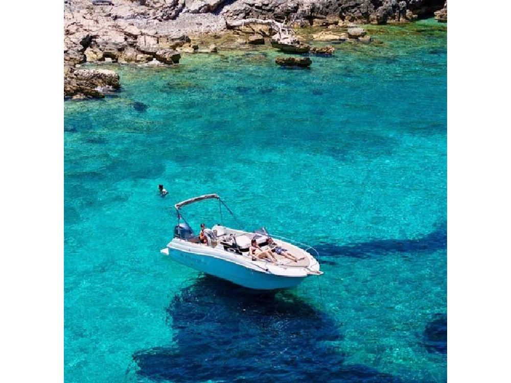 Discover Elaphite Islands and Hidden Caves in Dubrovnik
