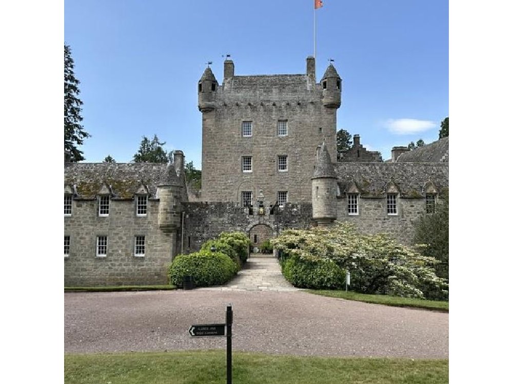 Loch Ness, Cawdor Castle, Outlander Sites & More from Inverness