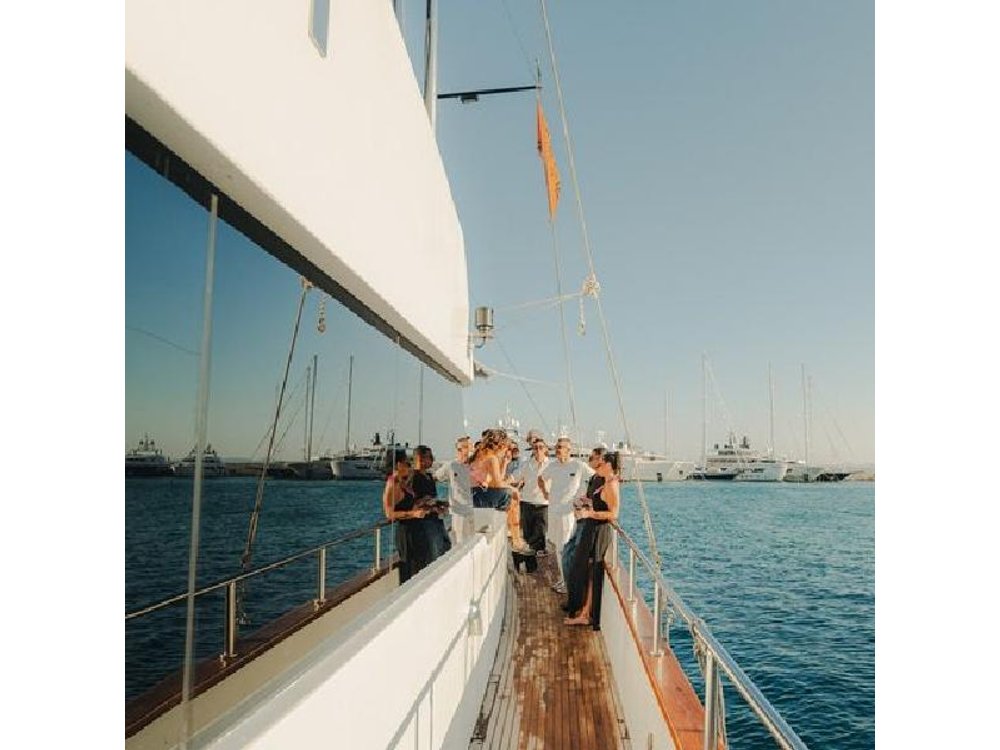 Athens 4-Island Cruise: Agistri, Aegina, Metopi, Salamina & Lunch