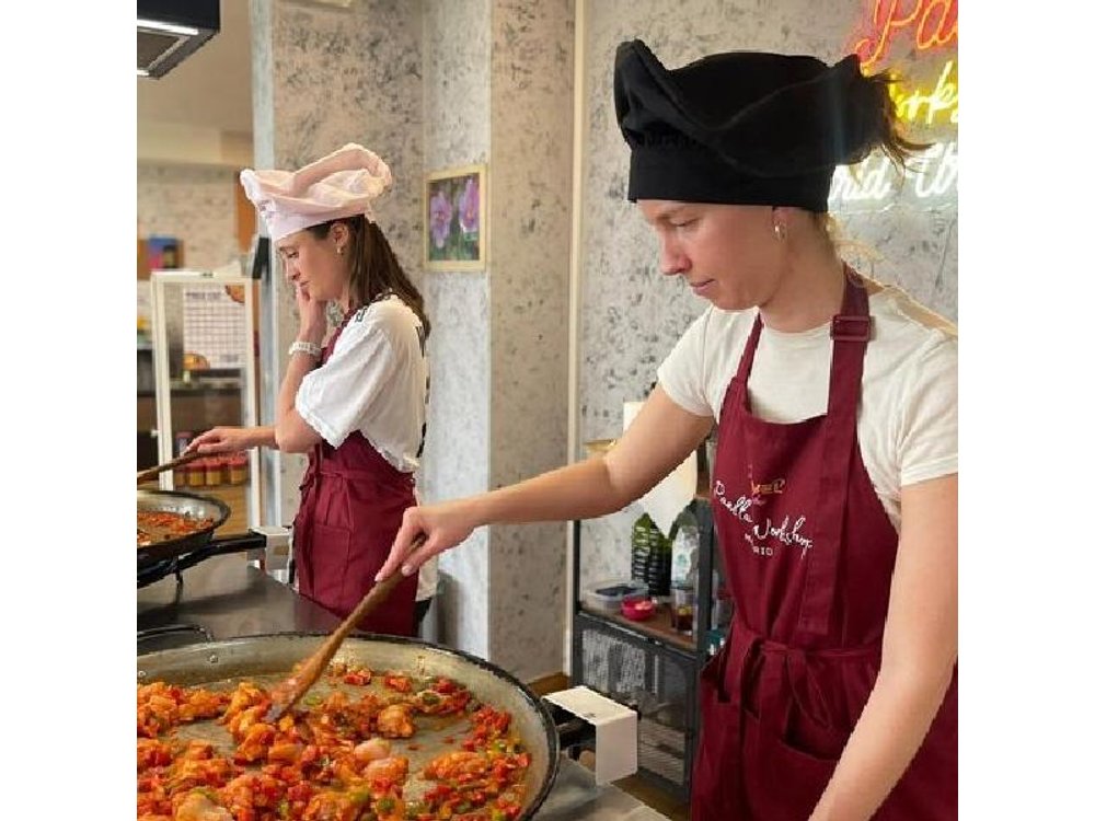 Paella Workshop with Bottomless Sangria in Central Madrid