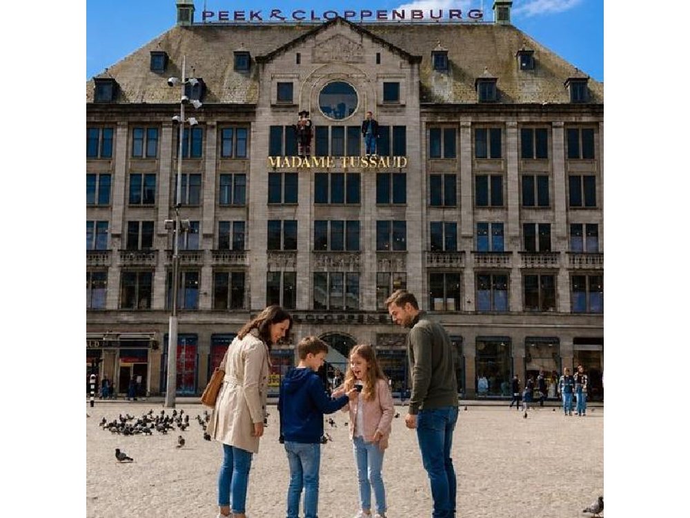 Amsterdam Scavenger Hunt & Highlights Self-Guided Walking Tour