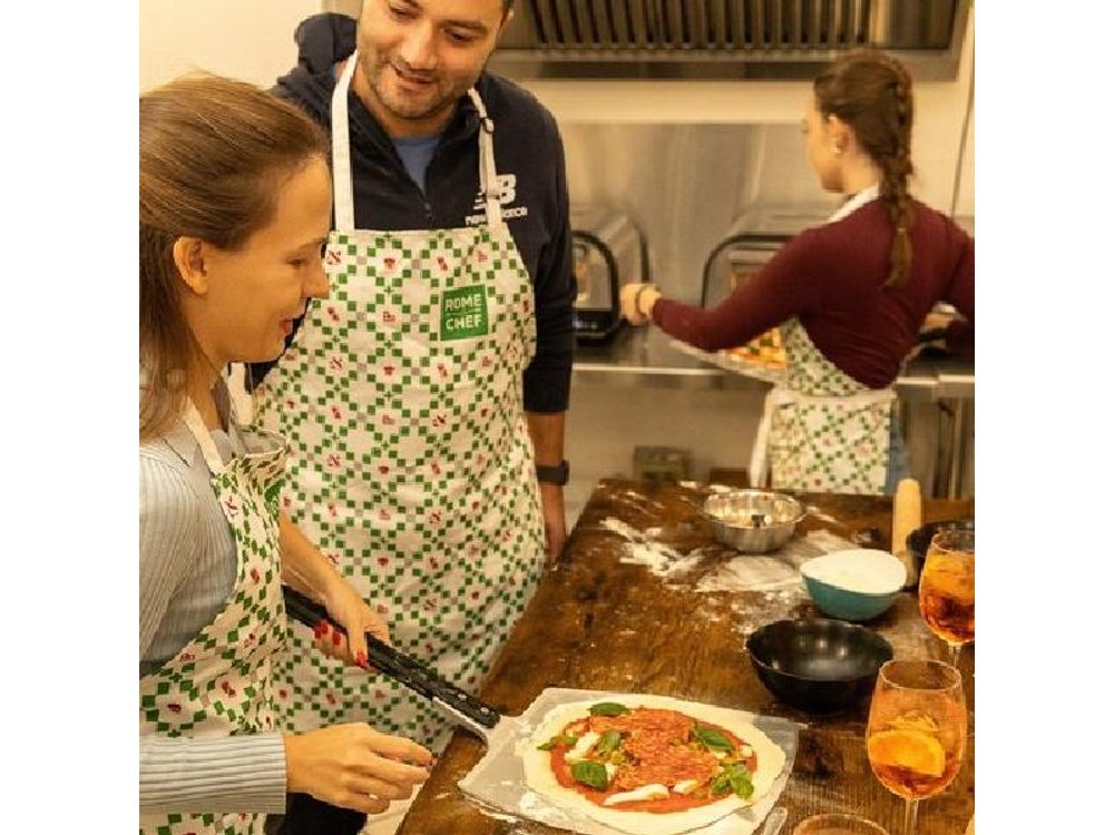 Rome Cooking Class: Make Pizza & Mix 3 Spritz Cocktails