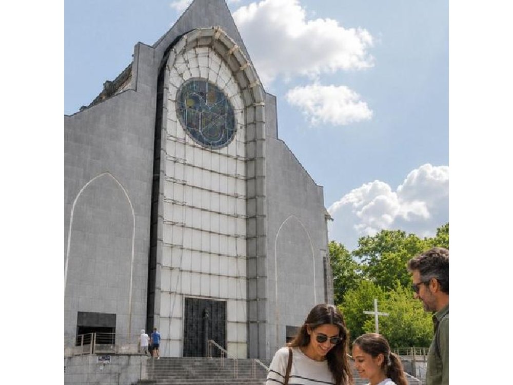 Lille Scavenger Hunt & Highlights Self-Guided Walking Tour