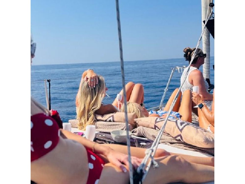 Yacht Me Up All Inclusive Private Cruise Cannes Lérins Sailing