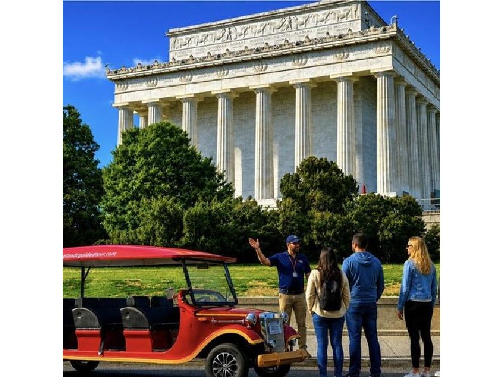 Washington DC's Monuments & US History Guided E-Cart Tour