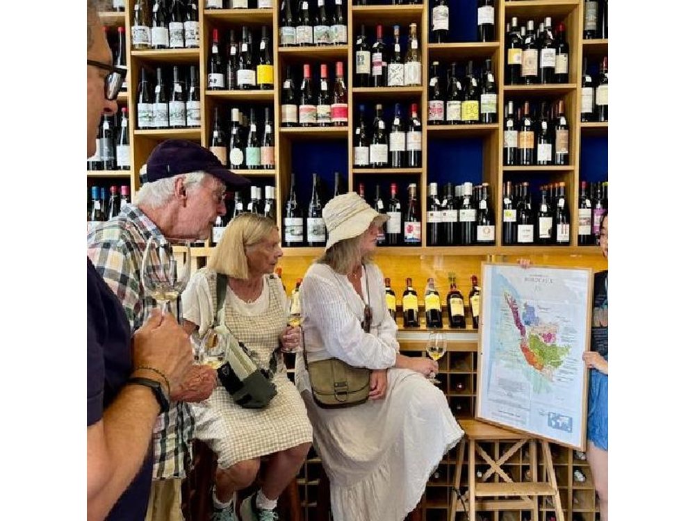 Bordeaux Sweet & Savory Food Tour with Wine Tasting