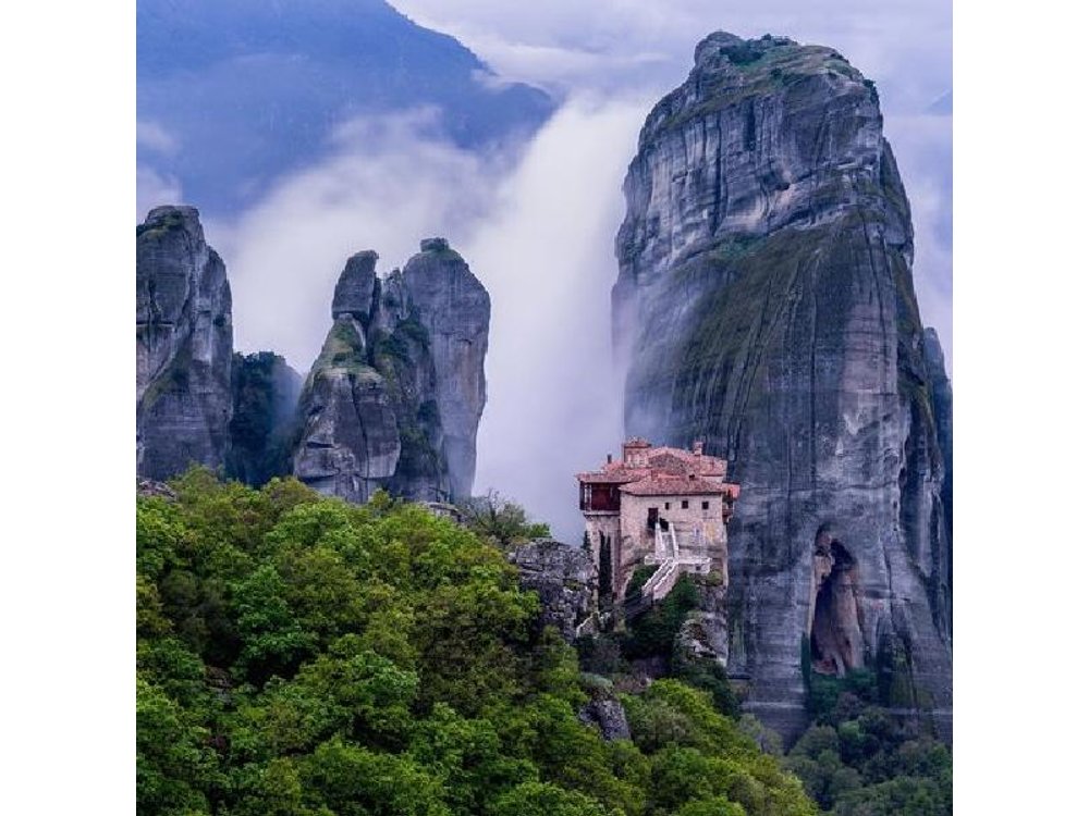 Athens: Meteora Monasteries, Caves & Coastal Stopovers with Lunch