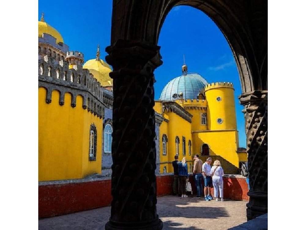 From Lisbon: Sintra, Pena & Winery Tour with Tasting Small-Group