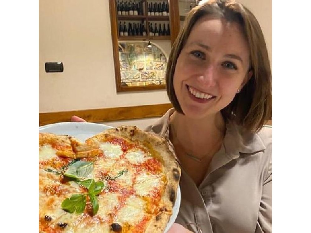 Palermo: Small Group Pizza Making Class with Wine and Soft Drinks