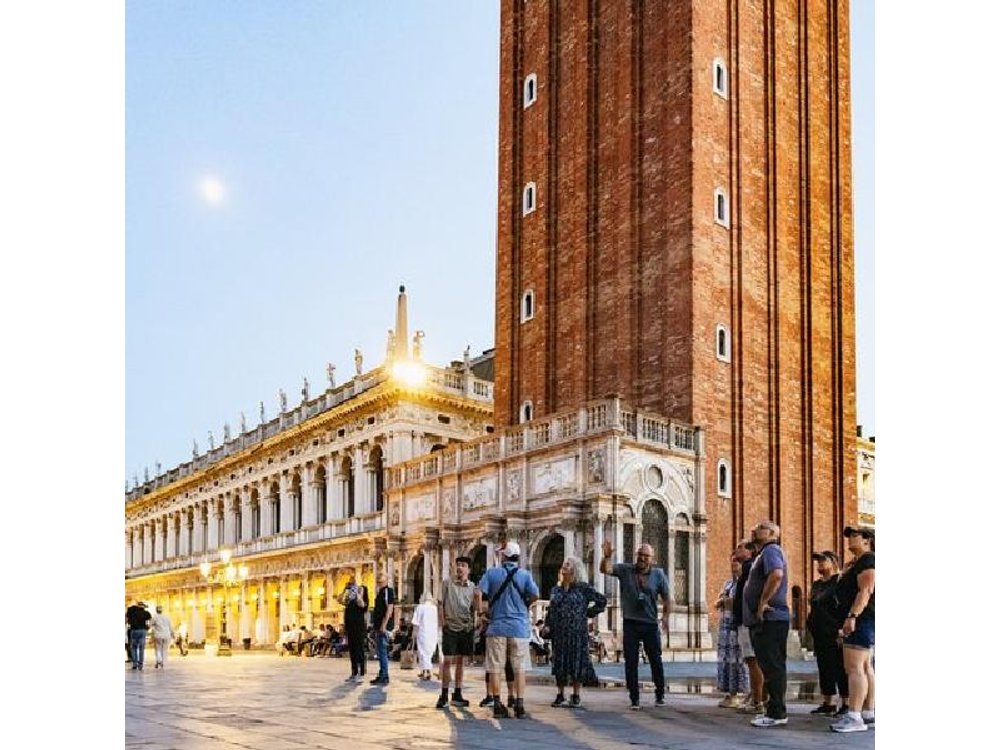 Venice by Night: Highlights & Hidden Gems Tour
