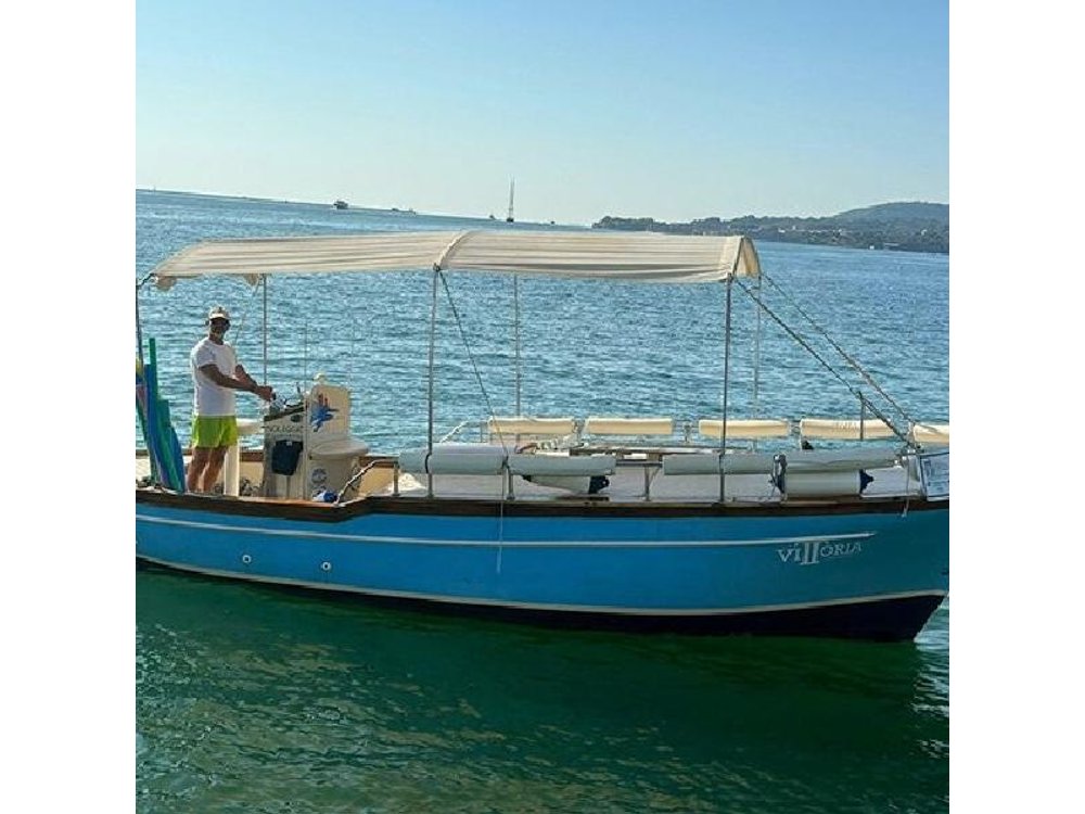 Boat tour 5 Terre from La Spezia : swim, food & drink