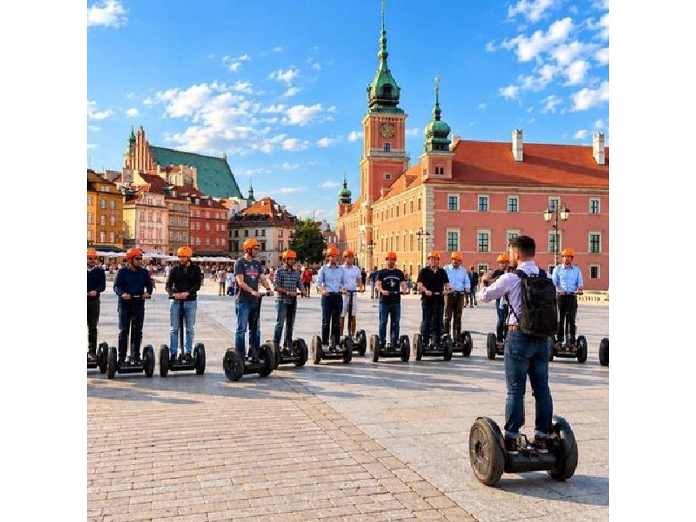 Warsaw: Skyline & Modern City Segway Tour (1.5 Hours)