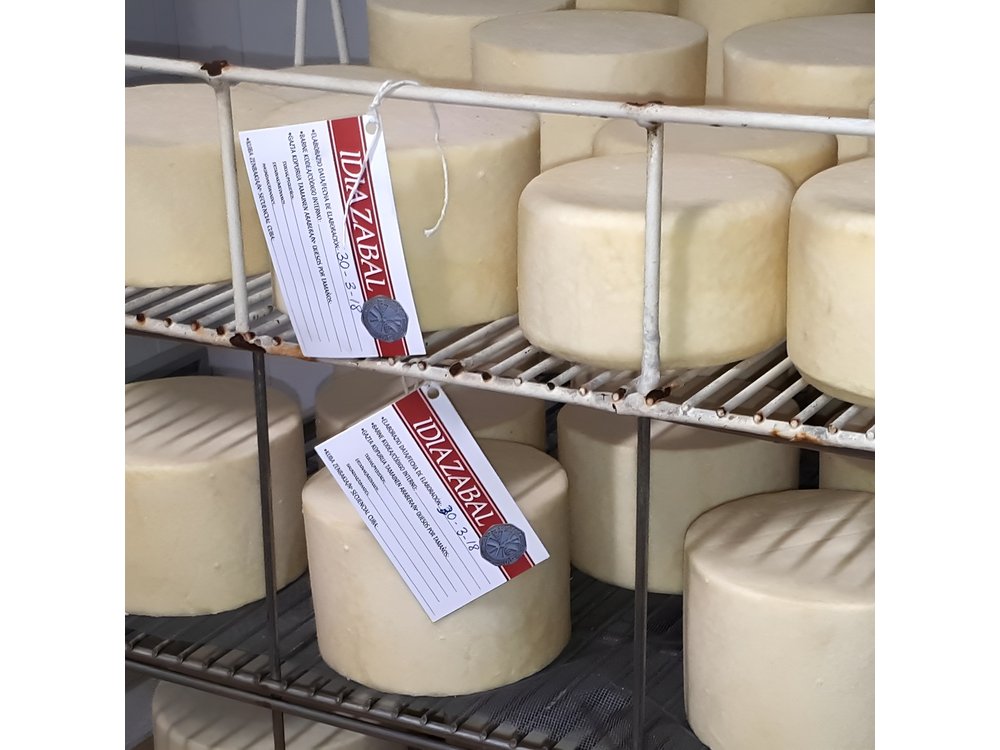 Idiazabal cheese tour from San Sebastian