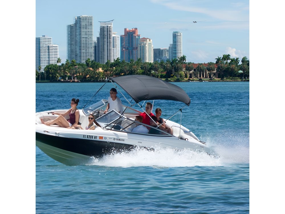 Fully Private Speed Boat Tours, VIP-style Miami Speedboat Tour of Star Island!