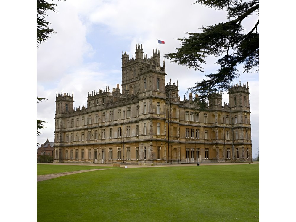 Downton Abbey and Highclere Castle Tour from London