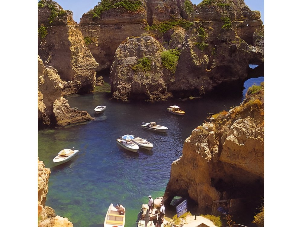 4Day Southern Portugal Escape from Lisbon Évora Algarve & Setúbal