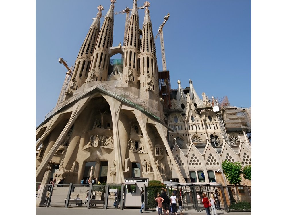 Barcelona Full-Day Sightseeing Private Tour