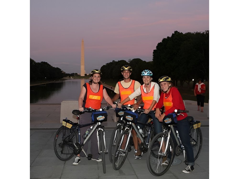 Washington DC Sites at Night Guided Bicycle Tour