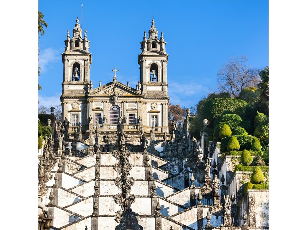 Braga & Guimarães Small Group Tour with Lunch & Tickets Included