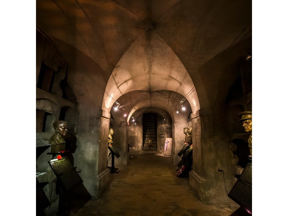 Small-Group World War 2 & Operation Anthropoid Tour in Prague