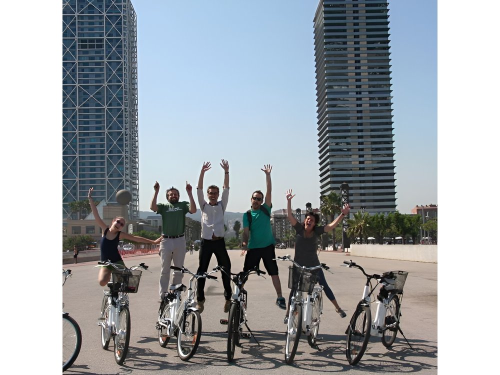 Best of Barcelona Highlights Bike Tour in Small-Group or Private tour