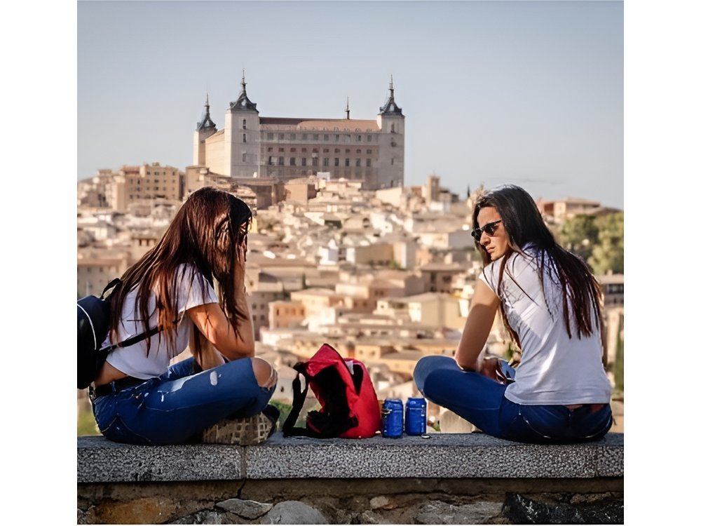 Toledo Full-Day Walking Tour with Guide from Madrid