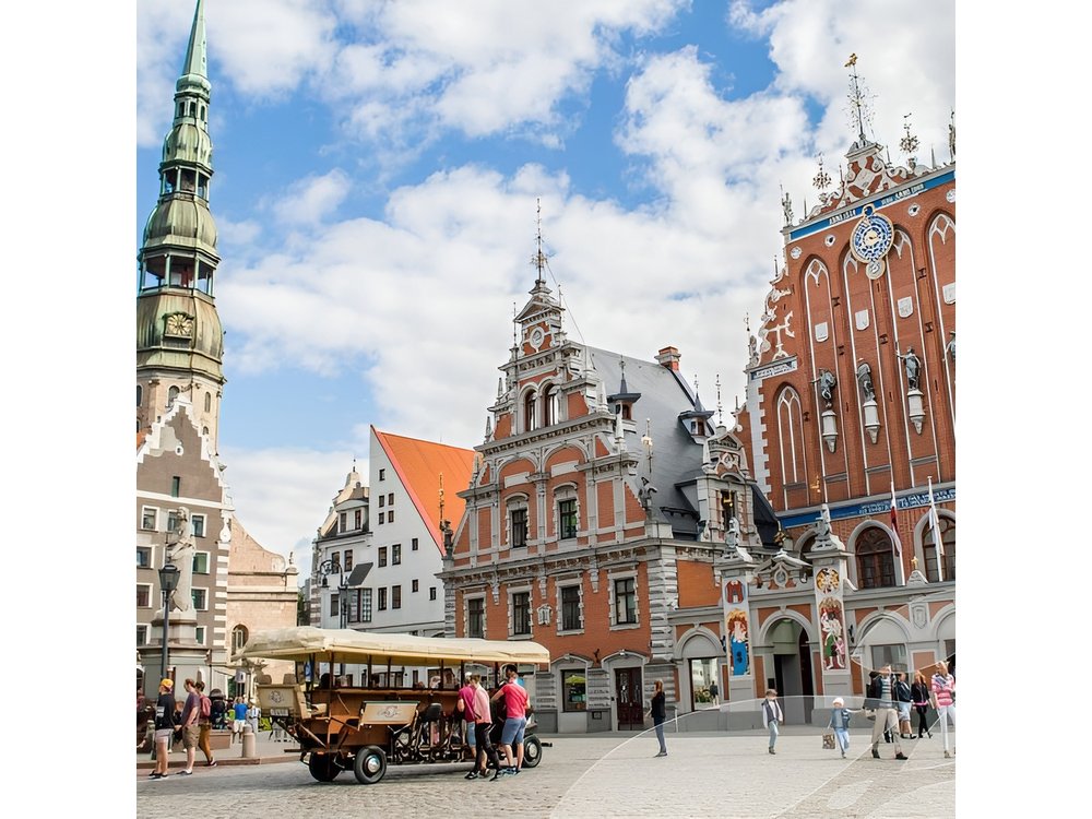 Riga Shore Excursion: Old Town & City Highlights Walking Tour