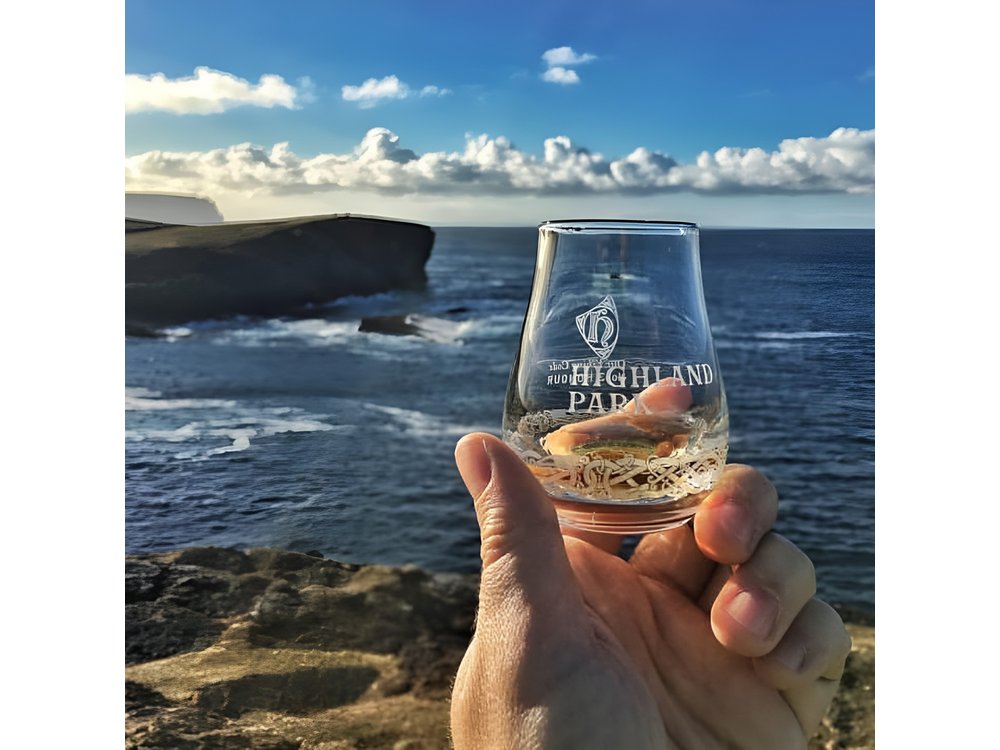 Private Highland Whisky Tour- Three distilleries - From Edinburgh