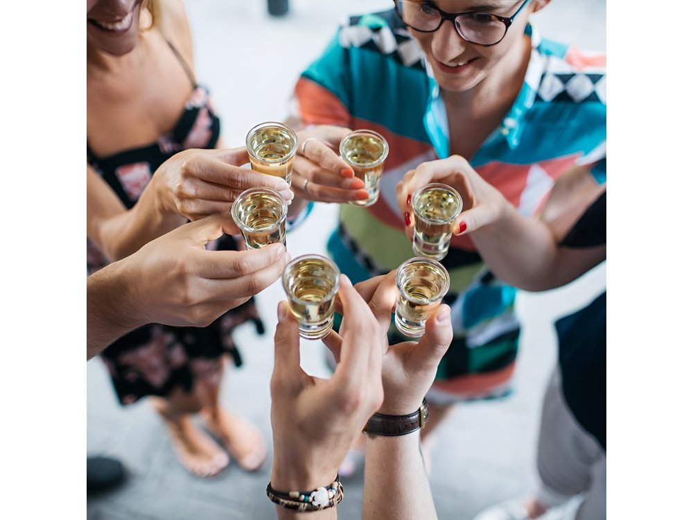 Deluxe Polish Vodka Tour Experience in Warsaw