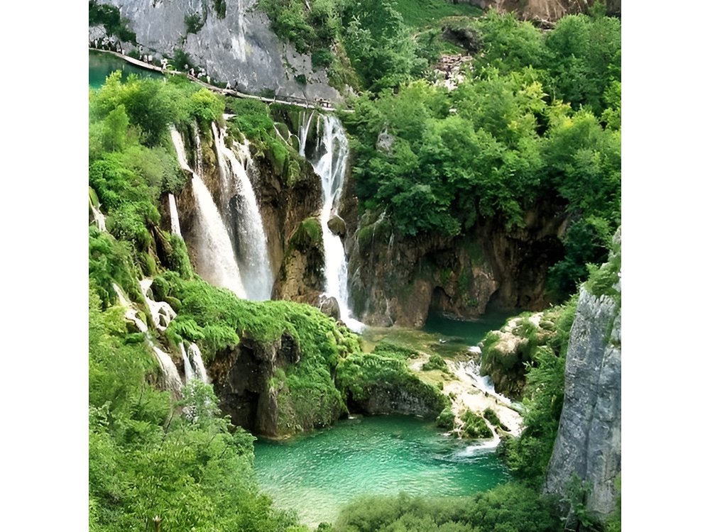 The natural park of Plitvice Lakes transportation, and return to Zadar