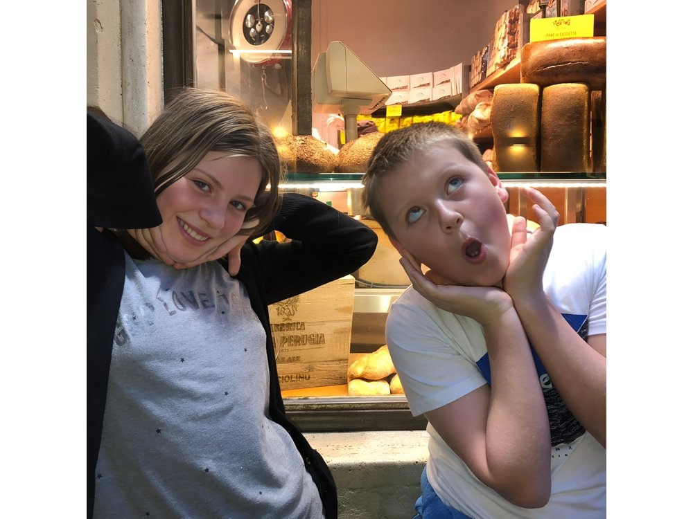 Rome Night Tour for Kids & Families With Gelato Pizza & Must-See Sites Lit Up