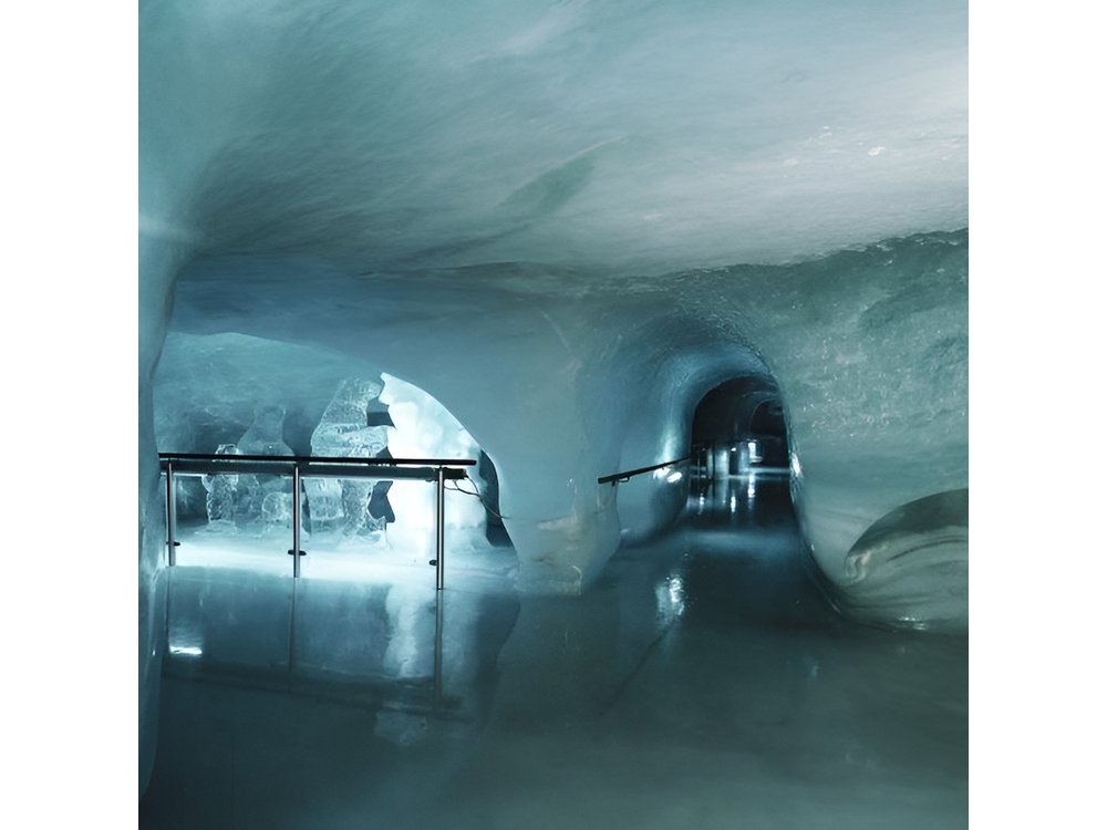 2-Day Jungfraujoch Top of Europe Tour from Lucerne: Interlaken or Grindelwald