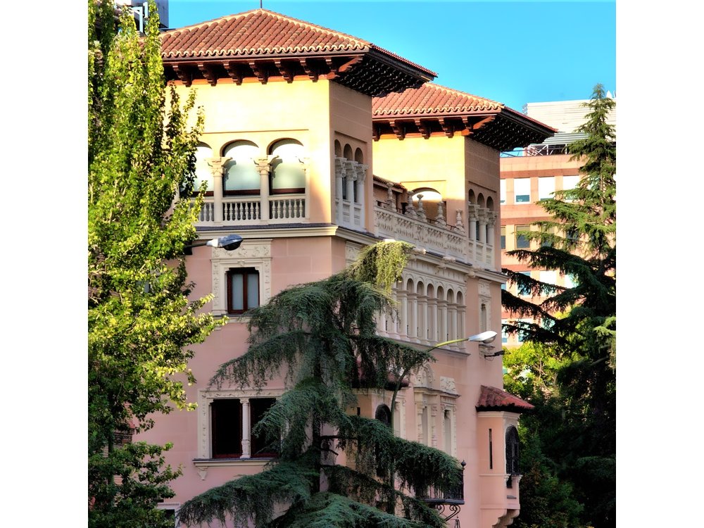Madrid off the Beaten Path: Private Walking Tour (Customizable)