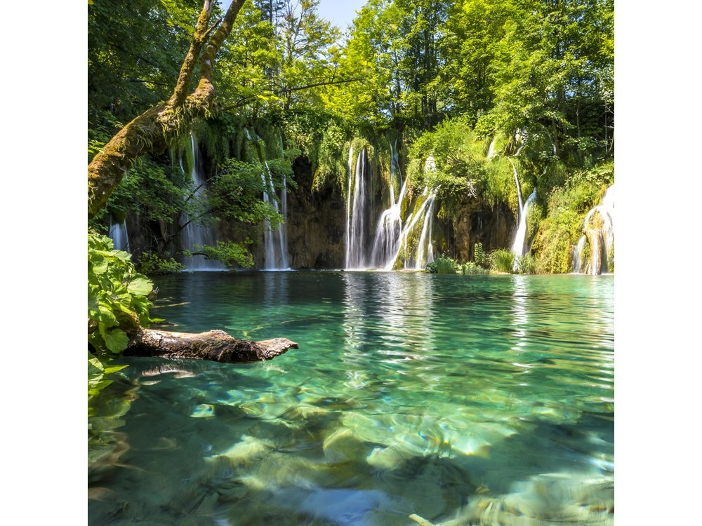Plitvice Lakes Private Day Trip incl. Ticket from Zadar