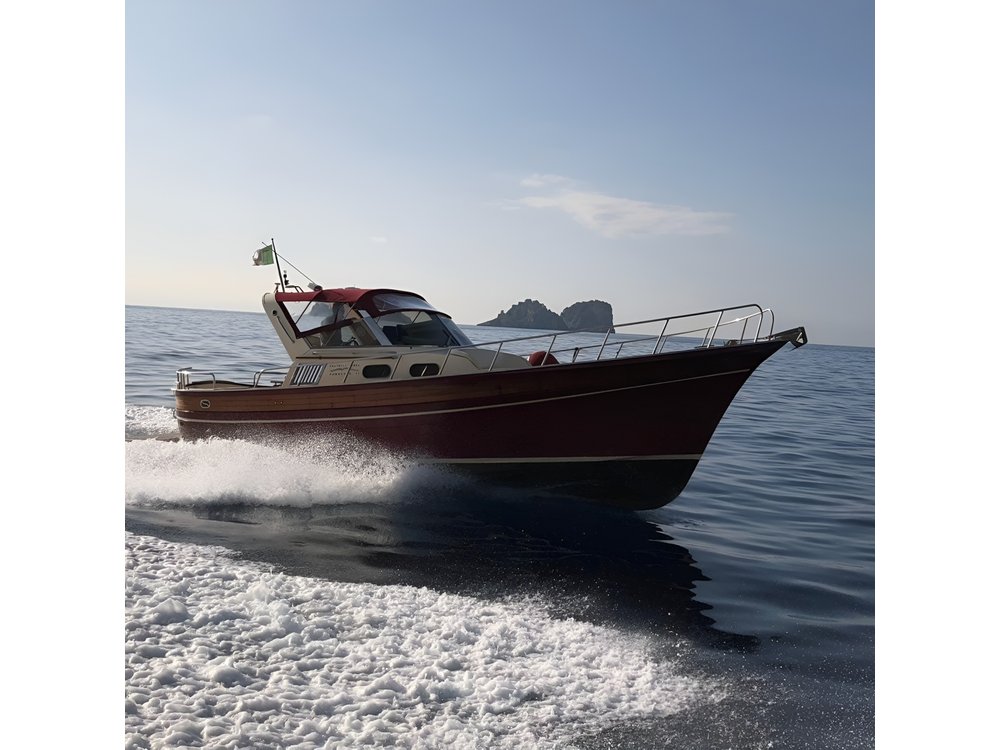 Capri Private Boat Excursion from Positano