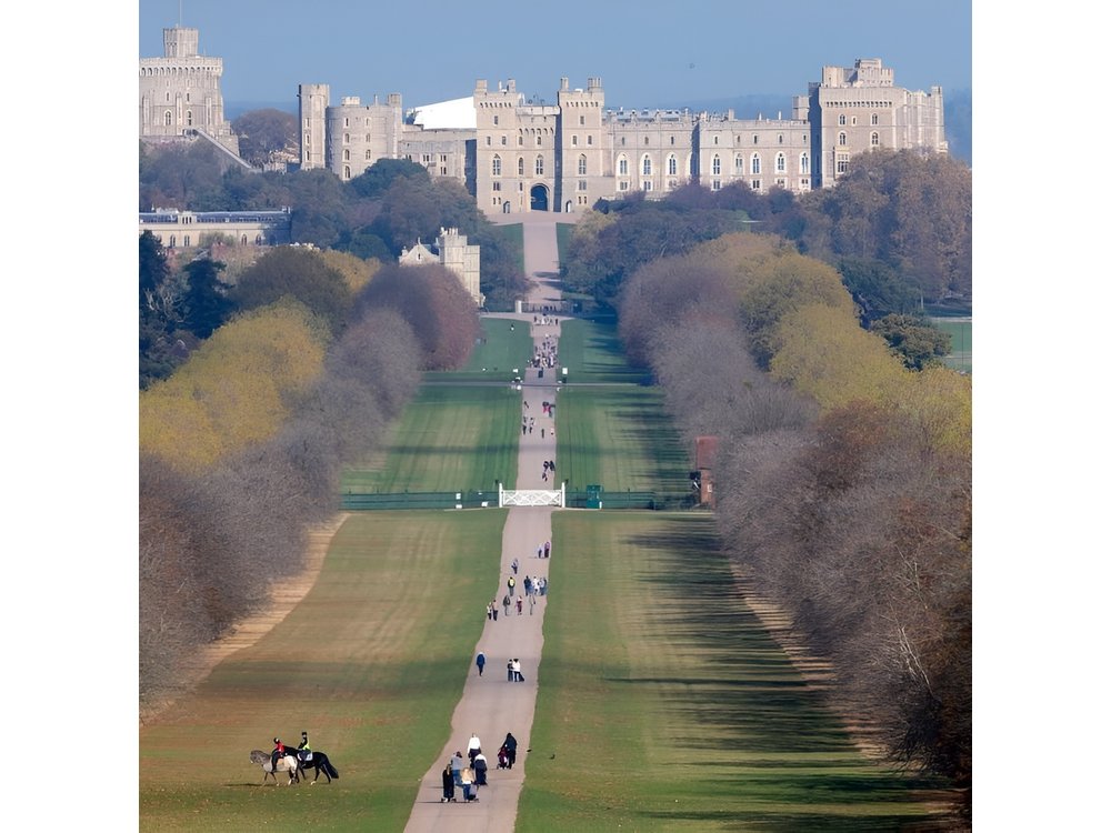 Windsor, Oxford and Stonehenge Private Tour with Tickets