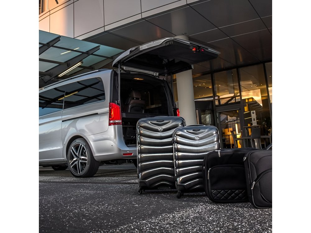 Best Private Airports Transfers - Luxury Minivan Service