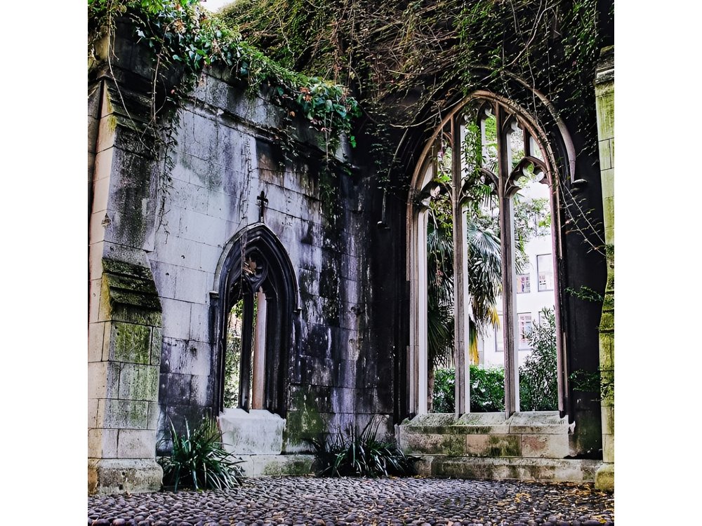 Immersive Treasure Hunt Adventure - City of London's Secrets