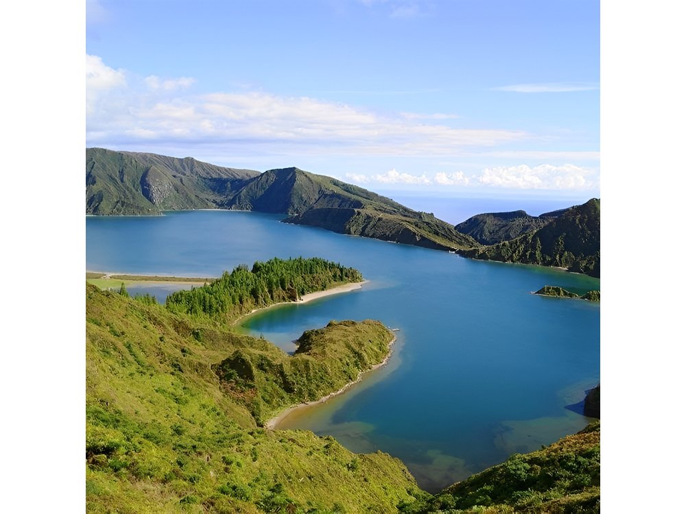 Lagoa do Fogo Walking Tour with Lunch from Ponta Delgada