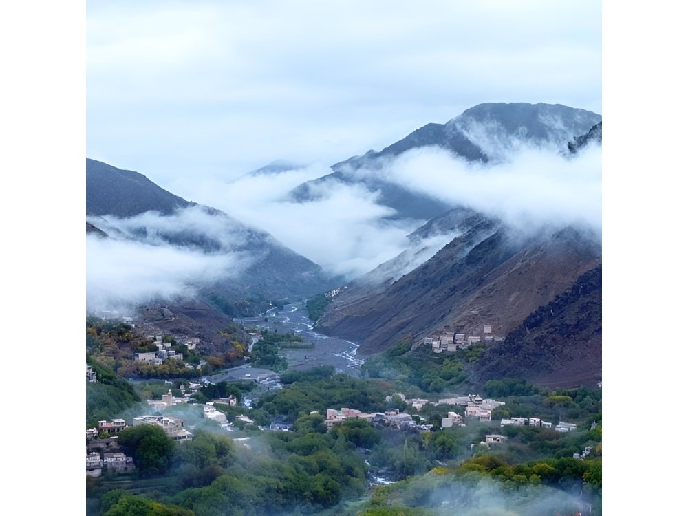 Atlas Mountains and Three Valleys & Waterfalls: Guided Day Trip from Marrakech