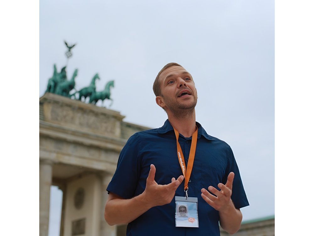 Berlin History Walking Tour with a French-Speaking Guide