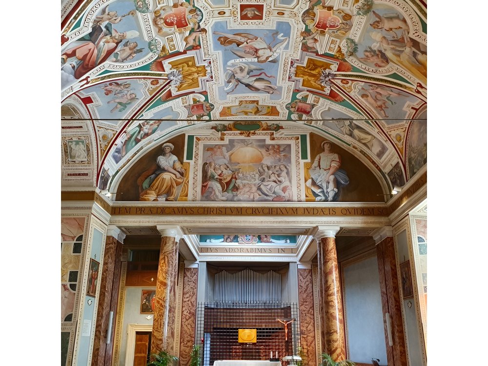 Rome: Between Holy Doors Small Group Walking Tour