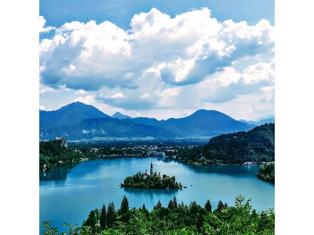 Best of Slovenia: Bled, Postojna, Ljubljana Day Tour from Zagreb