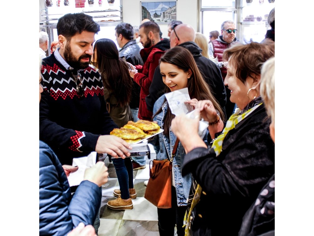 Barcelona Morning Tapas Crawl by Food Tour